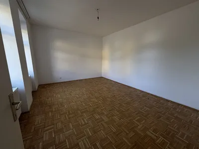 Wohnung mieten in Leoben – 34 m², € 333 – Bild 1 von 5