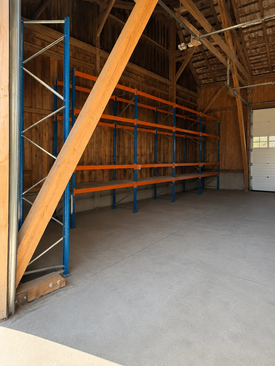 Großzügige Lager-/ Gewerbehalle mit ca. 230 m² inkl. Aufenthaltsraum & Sanitär - Ansicht 3