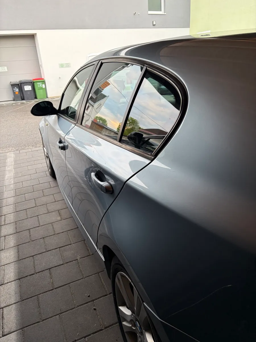 BMW 1 Series 2008 photo 2