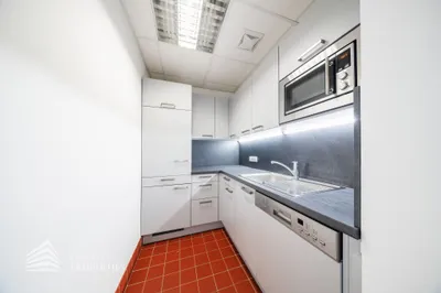 5-Zimmer-Gewerbeimmobilie mieten in Wien – 233 m², € 4.539 – Bild 17 von 20
