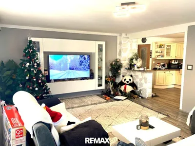 9-Zimmer-Gewerbeimmobilie kaufen in Baden – 240 m², € 579.000 – Bild 9 von 30