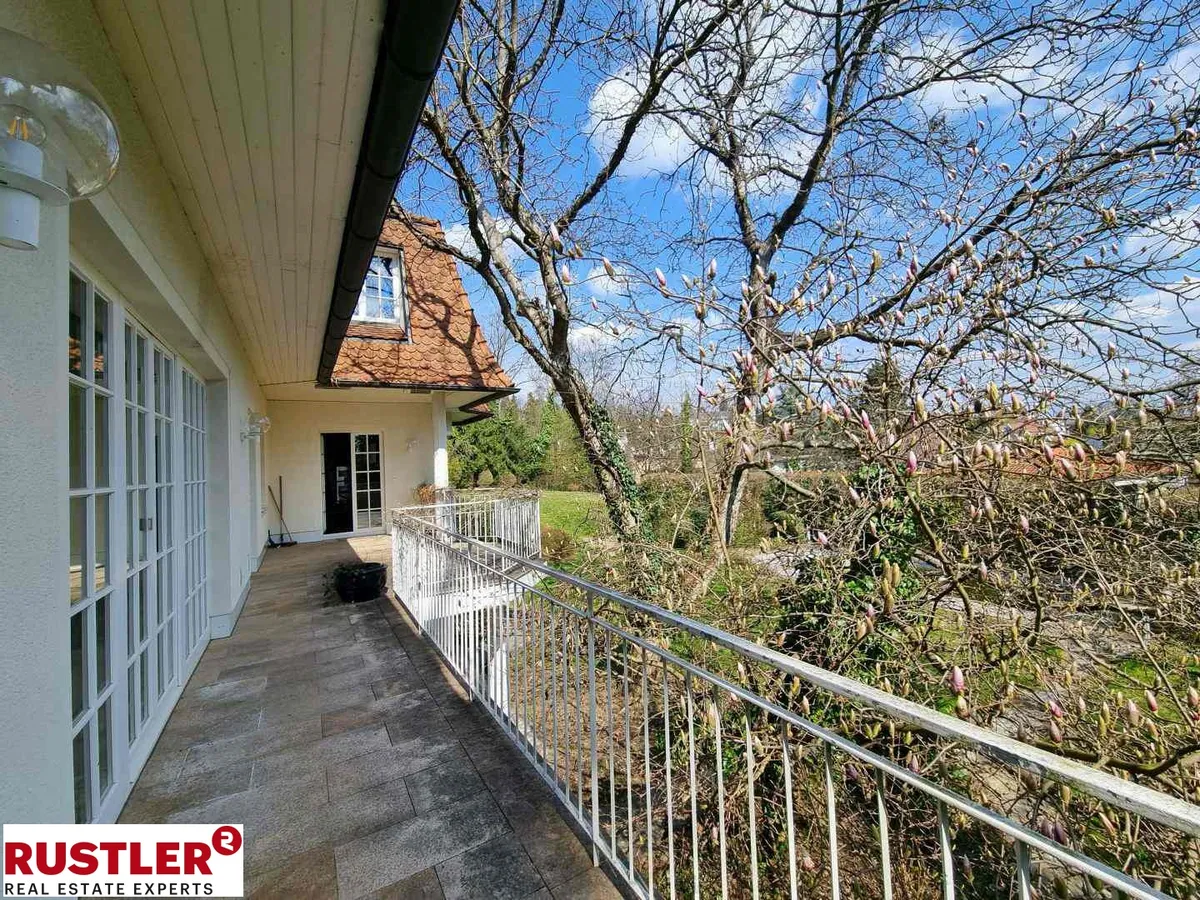 Exklusive Villa am Grazer Rosenberg in absoluter Ruhelage - Ansicht 2