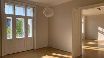 Traumhafte 4-Zimmer Etagenwohnung in generalsaniertem Altbau in absoluter Toplage – Bild 3