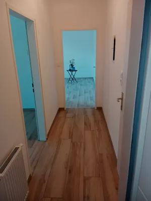 4-Zimmer-Wohnung mieten in Neunkirchen – 55 m², € 550 – Bild 2 von 10
