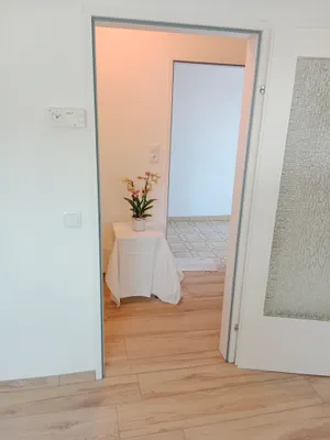 4-Zimmer-Wohnung mieten in Neunkirchen – 55 m², € 550 – Bild 7 von 10