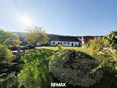4-Zimmer-Haus kaufen in Neunkirchen – 134 m², € 345.000 – Bild 2 von 38