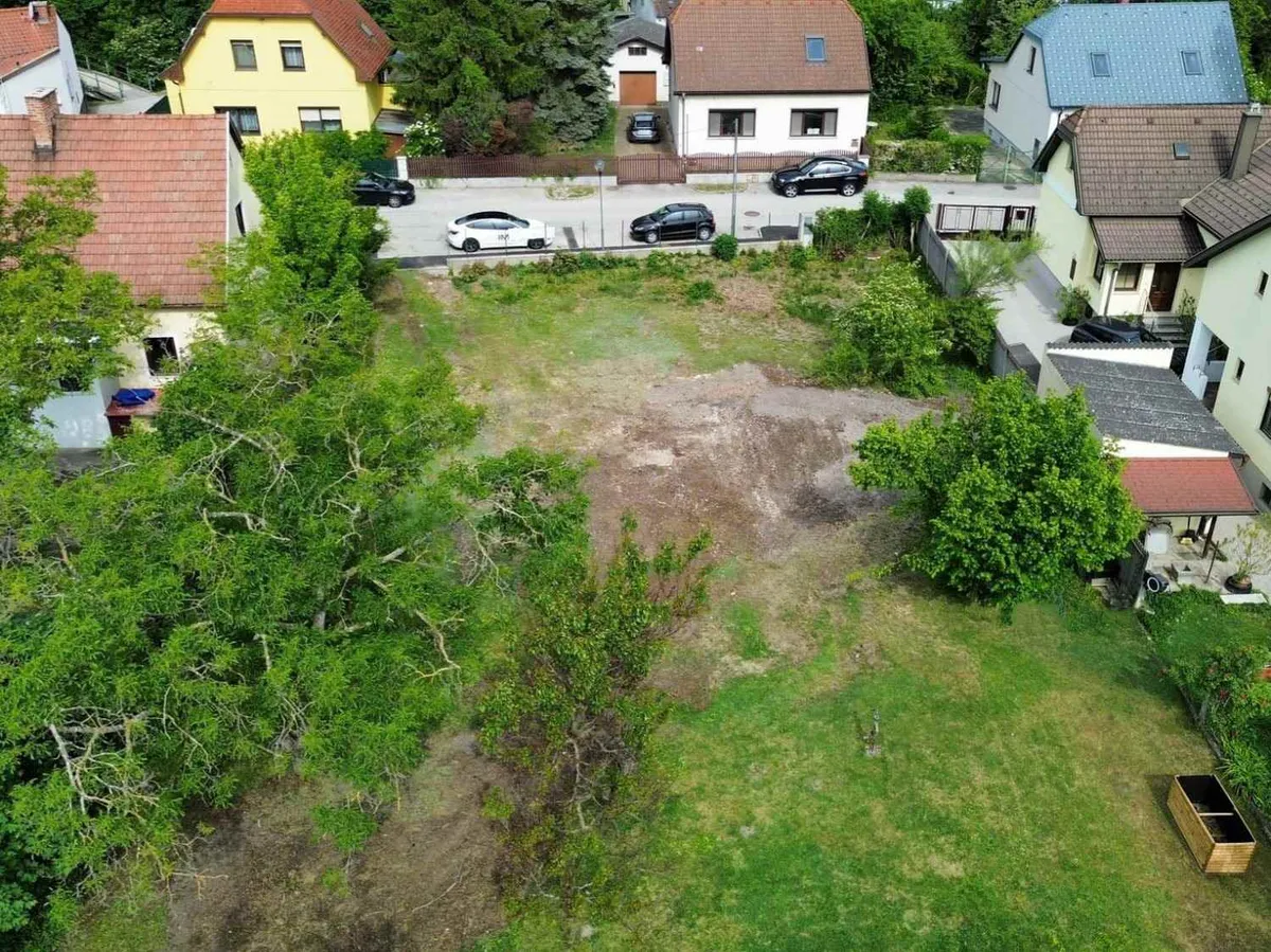 Seltene Gelegenheit: charmantes Grundstück in zentraler Lage - Ansicht 2