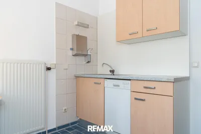 6-Zimmer-Gewerbeimmobilie mieten in Steyr – 230 m², € 1.800 – Bild 5 von 10