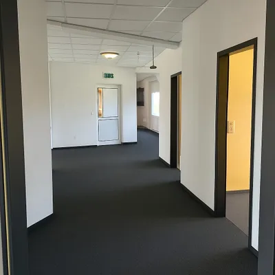 6-Zimmer-Gewerbeimmobilie mieten in Rohrbach – 250 m² – Bild 1 von 4