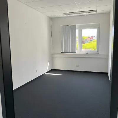 6-Zimmer-Gewerbeimmobilie mieten in Rohrbach – 250 m² – Bild 4 von 4