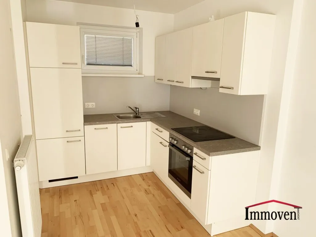 Nette 2-Zimmerwohnung mit großem Balkon - Widok 2