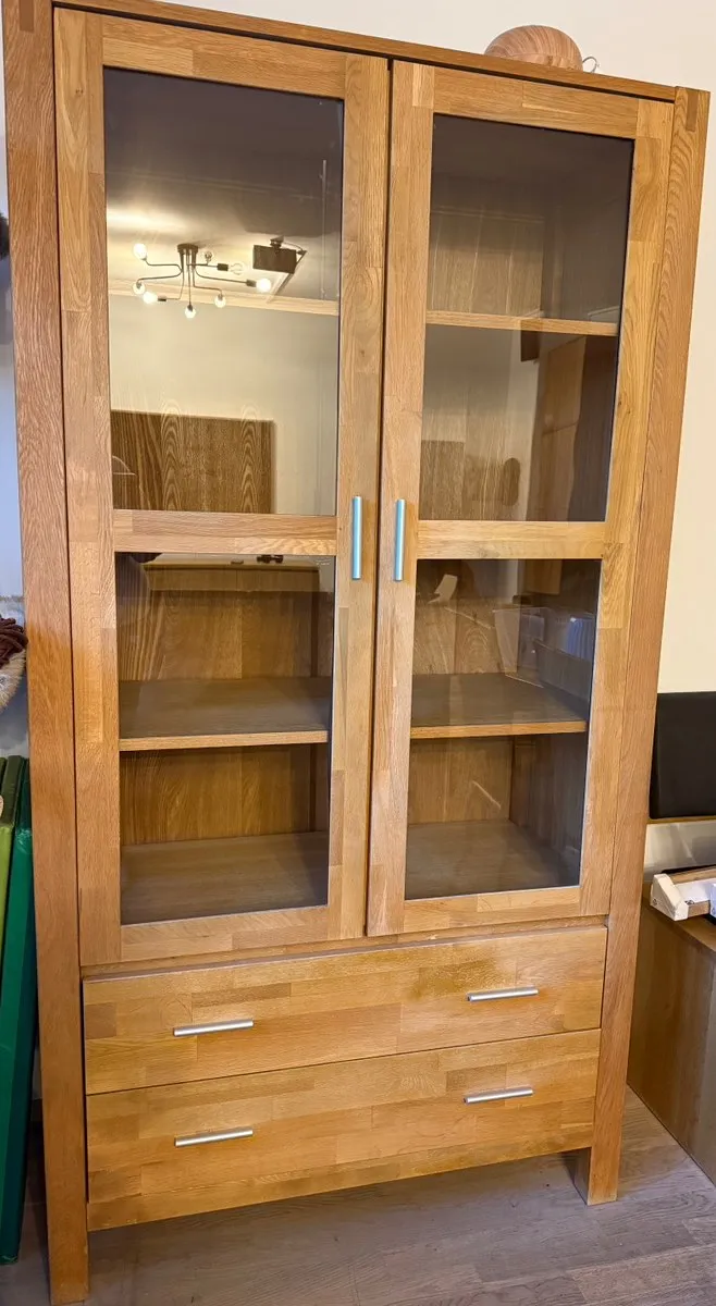 Royal Oak Vitrine, € 180,- (2284 Untersiebenbrunn)