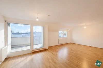4 ZIMMER | 2 BÄDER | BALKON | KLIMAANLAGE | NEUE KÜCHE