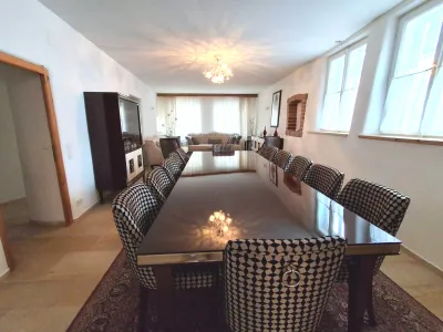 9-Zimmer-Haus mieten in Wien – 550 m², € 7.700 – Bild 2 von 22