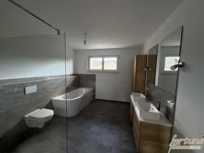 4-Zimmer-Haus mieten in Tulln – 122,21 m², € 2.717 – Bild 6 von 17
