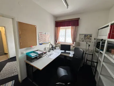 19-Zimmer-Gewerbeimmobilie mieten in Linz – 3 534 m², € 6.500 – Bild 16 von 41