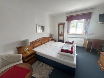 19-Zimmer-Gewerbeimmobilie mieten in Linz – 3 534 m², € 6.500 – Bild 11 von 41