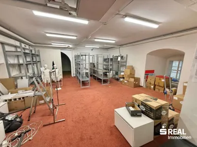 Gewerbeimmobilie mieten in Wels – 320 m², € 6.400 – Bild 9 von 9