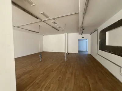 Gewerbeimmobilie mieten in Graz – 382 m², € 12
