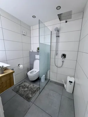 9-Zimmer-Haus kaufen in Braunau am Inn – 218 m², € 448.000 – Bild 9 von 11