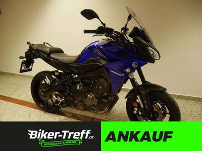 Yamaha MT 09 Tracer 900 in blau