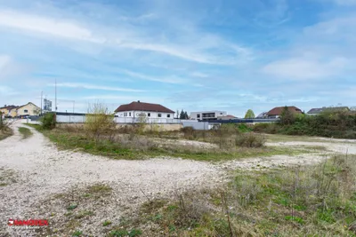 Gewerbeimmobilie mieten in Amstetten – 1 000 m² – Bild 2 von 9