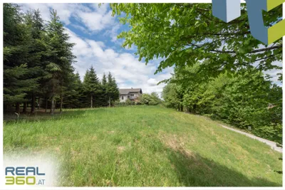Grundstück kaufen in Gmunden – 922 m², € 129.000