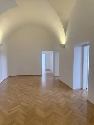 6-Zimmer-Gewerbeimmobilie mieten in Graz – 175 m², € 2.040 – Bild 5 von 37