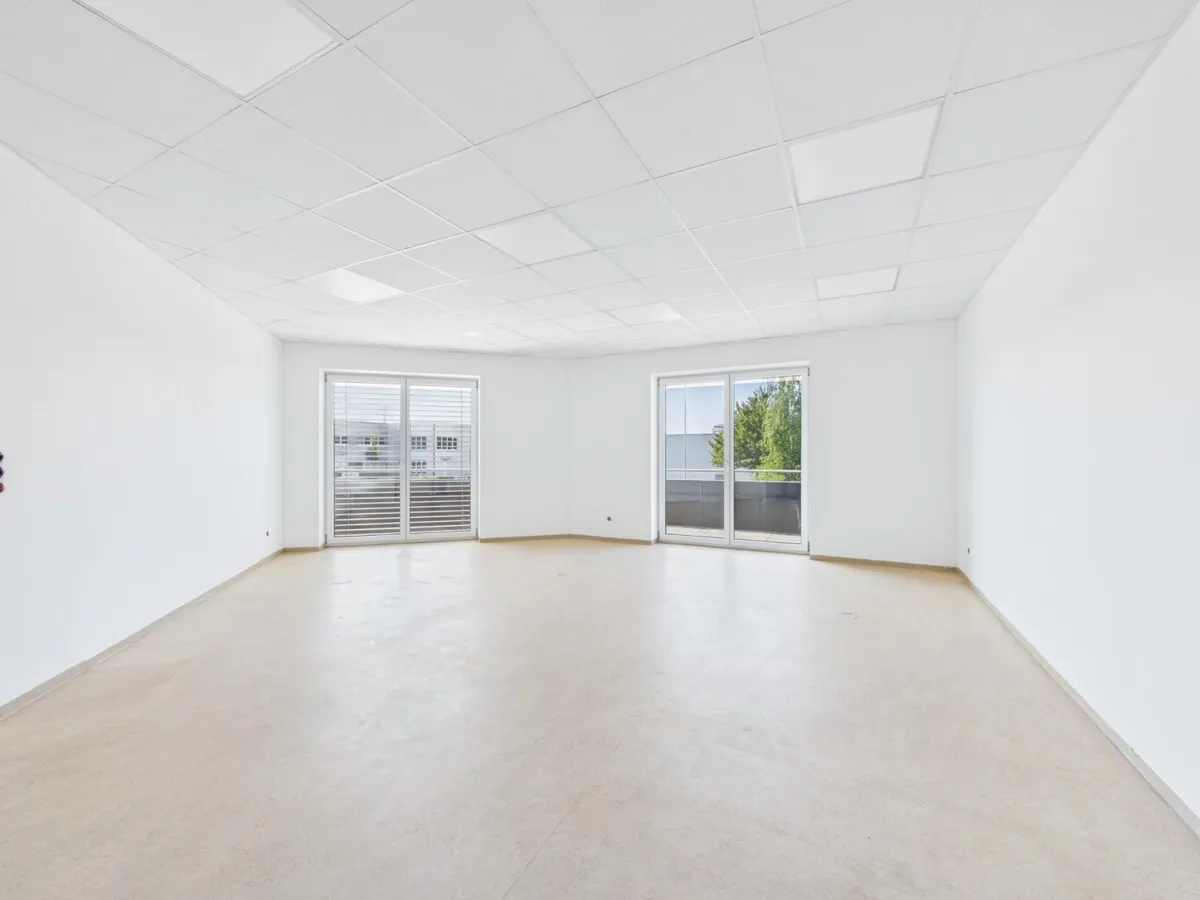 STEYREGG: BÜRO- PRAXIS-THERAPIE-ORDINATIONSFLÄCHE ca. 242 m² + BALKONFLÄCHE in zentraler Lage - Ansicht 3