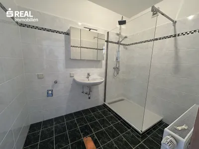 3-Zimmer-Wohnung kaufen in Graz-Umgebung – 73 m², € 220.000 – Bild 11 von 16
