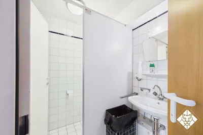 6-Zimmer-Gewerbeimmobilie kaufen in Schwaz – 232 m², € 659.000 – Bild 8 von 10