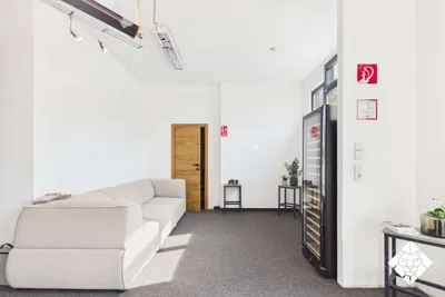 6-Zimmer-Gewerbeimmobilie kaufen in Schwaz – 232 m², € 659.000 – Bild 7 von 10