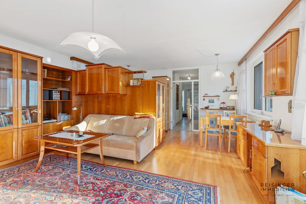 Wohnen in Bestlage Urfahr - 3 Zimmer, Loggia & Tiefgaragenplatz - Ansicht 2