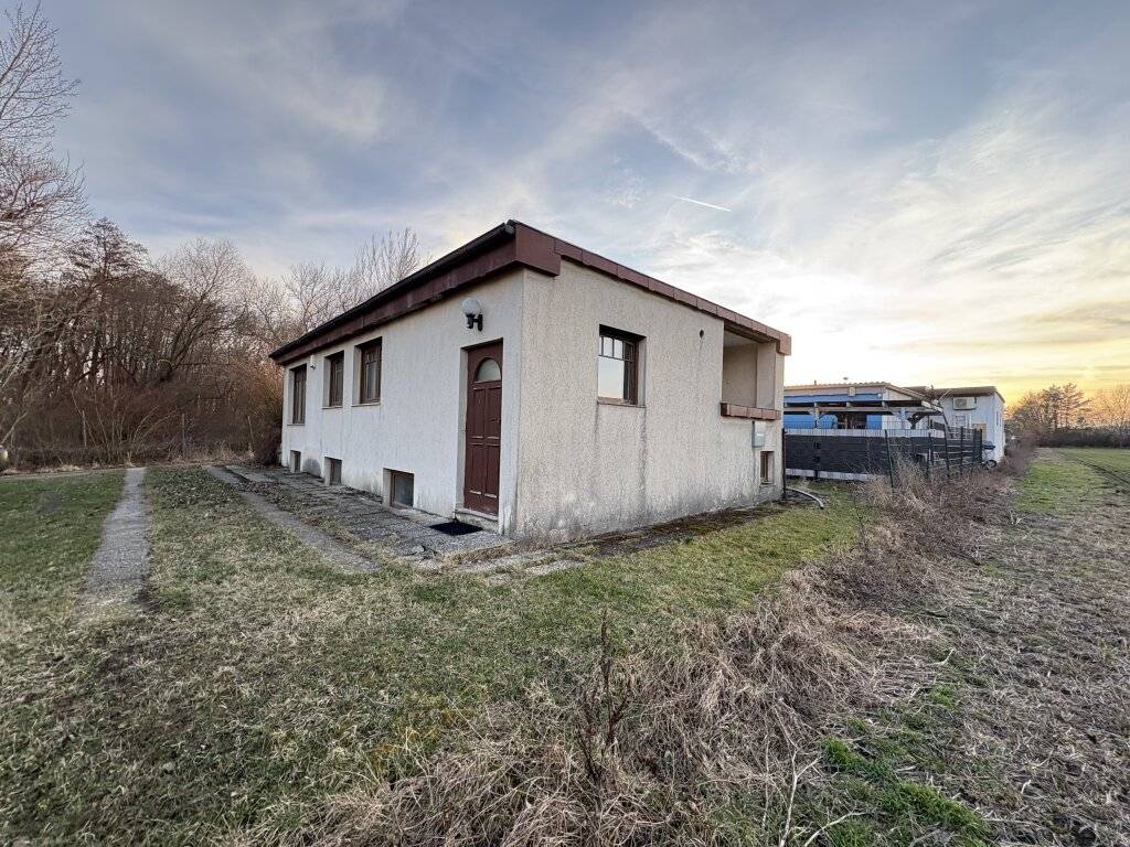WOHNEN AM SEE, ERBAUEN SIE SICH IHREN WOHNTRAUM MIT SEEZUGANG- Haus mit Keller in Trockenparzelle - Ansicht 2