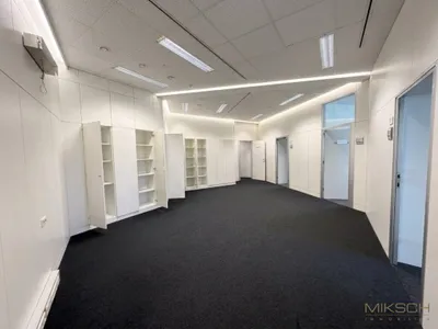 Gewerbeimmobilie mieten in Wiener Neustadt – 543 m², € 5.161 – Bild 7 von 11