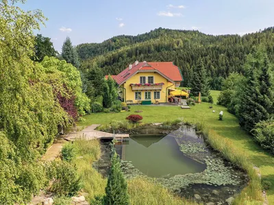 6-Zimmer-Haus kaufen in Feldkirchen – 256 m², € 980.000 – Bild 2 von 10
