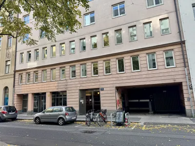 Gewerbeimmobilie mieten in Wien – 653 m², € 13