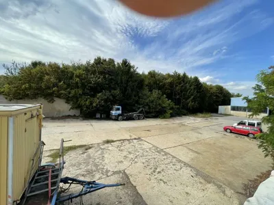 Immobilie mieten in Eisenstadt - Umgebung – 1 400 m², € 1.960 – Bild 2 von 3