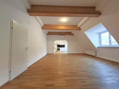 Bennoplatz: 5-Zimmer-Dachgeschosswohnung - VIDEO verfügbar! – Bild 2