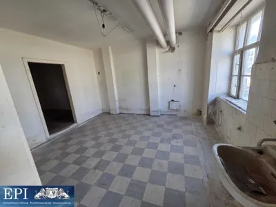 Gewerbeimmobilie mieten in Wiener Neustadt Land – 27 m², € 152 – Bild 2 von 4
