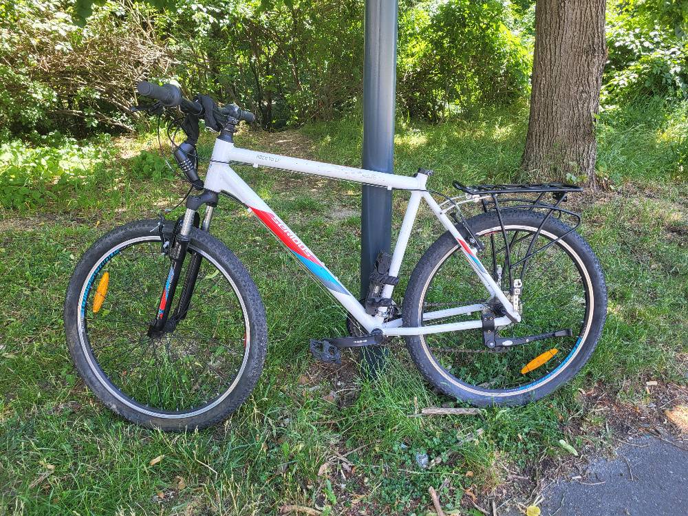 Mountainbike Serious Rockville 27.5",  90,- (1020 Wien) - willhaben