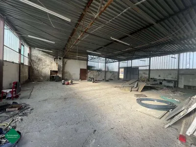 Immobilie kaufen in Mödling – 3 800 m² – Bild 2 von 2