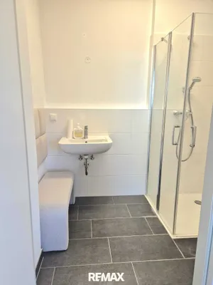 5-Zimmer-Gewerbeimmobilie mieten in Oberpullendorf – 139 m², € 2.009 – Bild 14 von 15