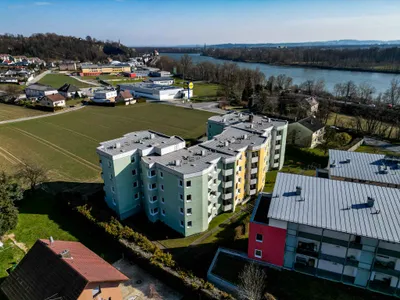 4-Zimmer-Wohnung mieten in Perg – 91,7 m², € 754