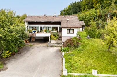 7-Zimmer-Haus kaufen in Braunau am Inn – 137 m², € 590.000 – Bild 2 von 7