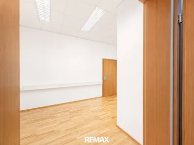 3-Zimmer-Gewerbeimmobilie kaufen in Bruck-Mürzzuschlag – 62 m², € 80.000 – Bild 6 von 20