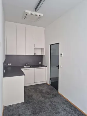 Gewerbeimmobilie mieten in Ried im Innkreis – 201 m², € 2.565 – Bild 14 von 21
