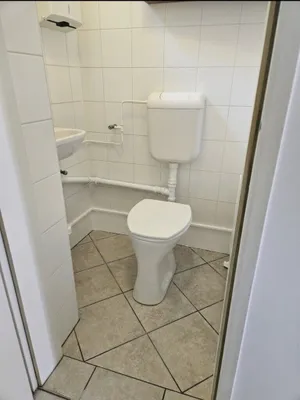 7-Zimmer-Gewerbeimmobilie mieten in Wien – 140 m², € 1.933 – Bild 11 von 15