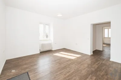 3-Zimmer-Gewerbeimmobilie mieten in Salzburg Stadt – 82 m², € 1.240 – Bild 2 von 11