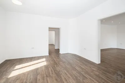3-Zimmer-Gewerbeimmobilie mieten in Salzburg Stadt – 82 m², € 1.240 – Bild 3 von 11